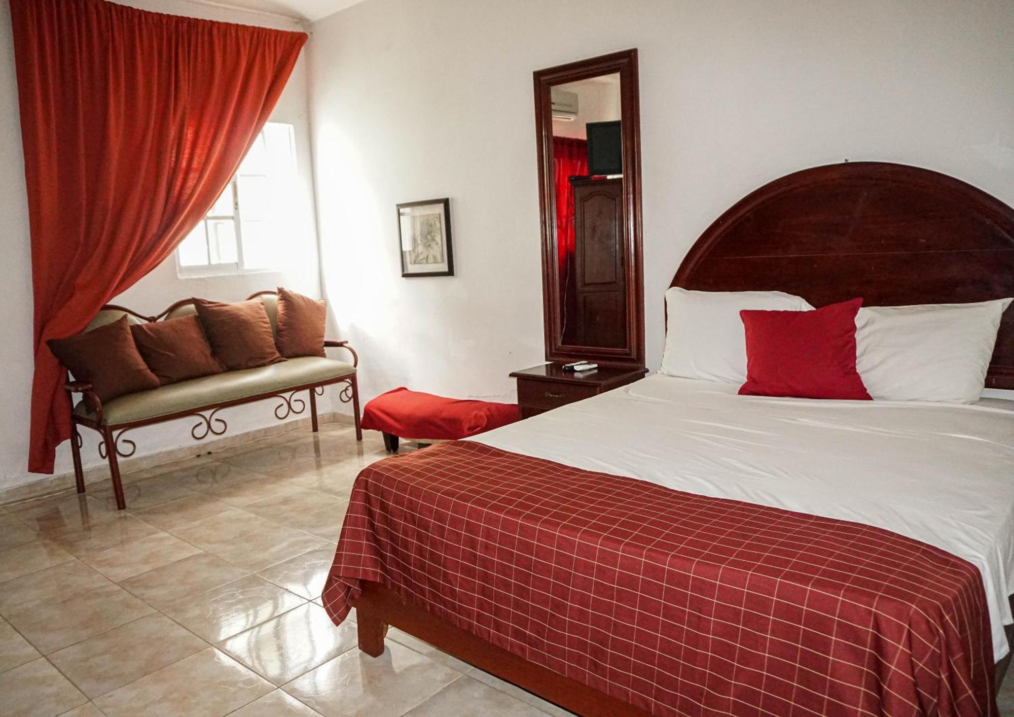 El Catey Hotel Nuevo Amanecer מראה חיצוני תמונה